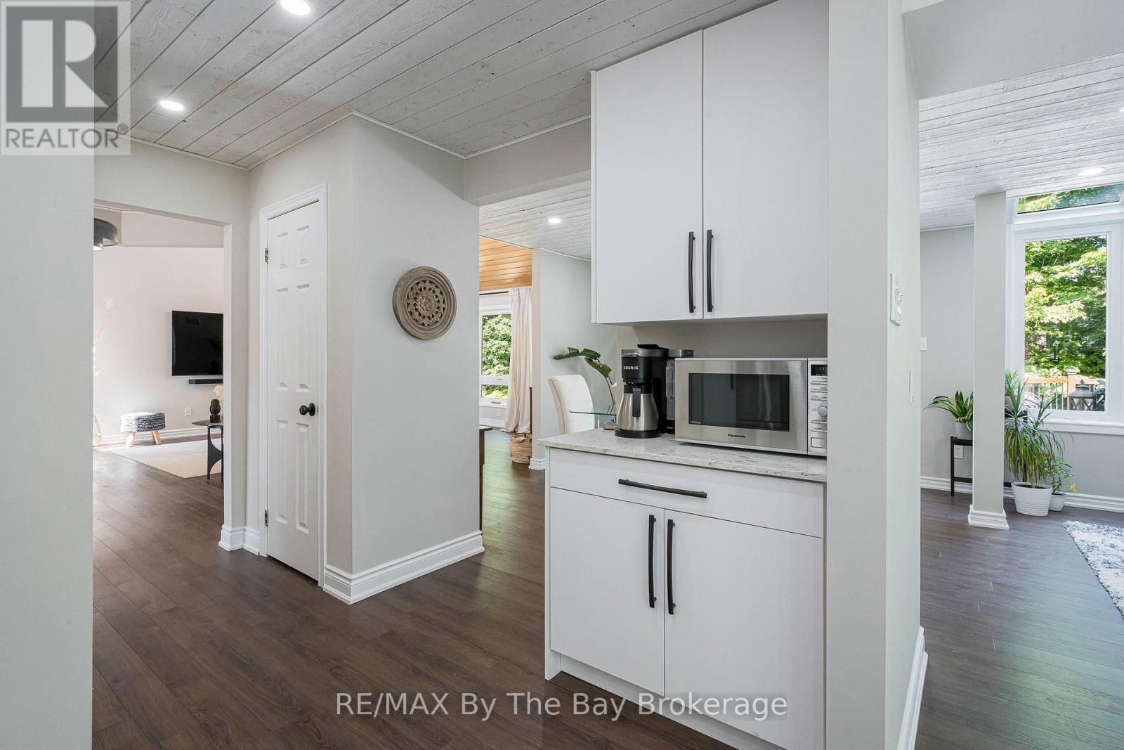 22 BRIDLEWOOD CRESCENT - 20