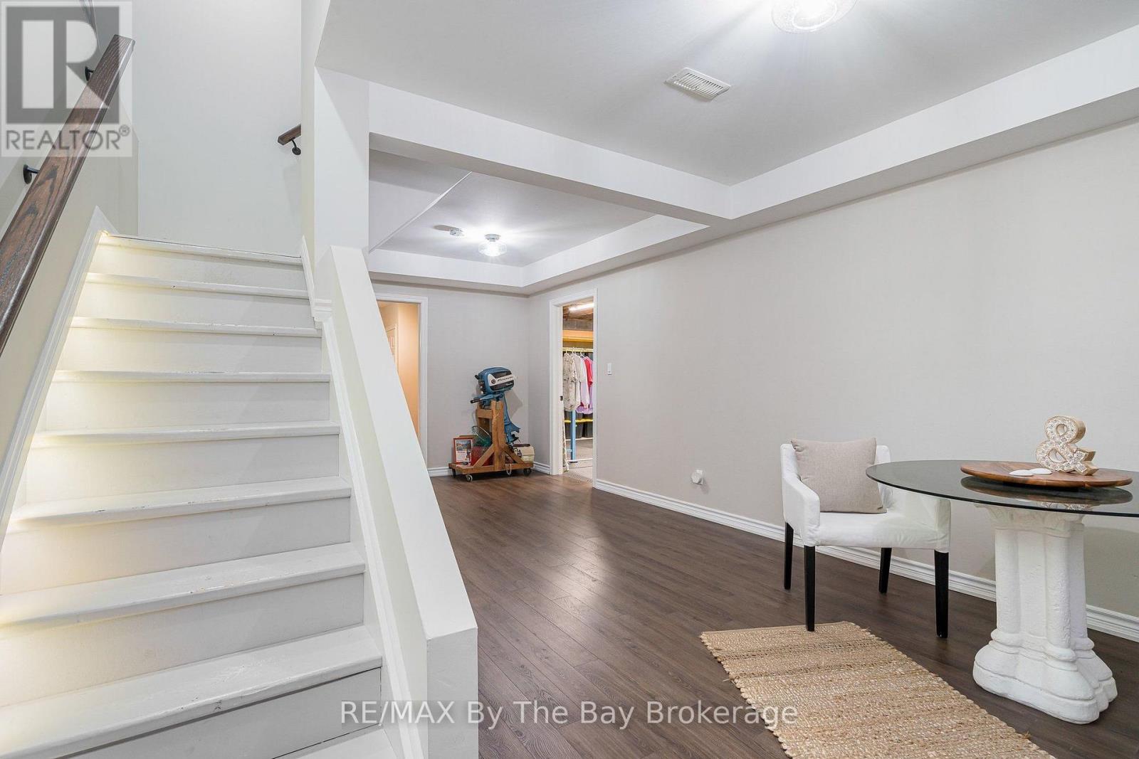 22 BRIDLEWOOD CRESCENT - 36