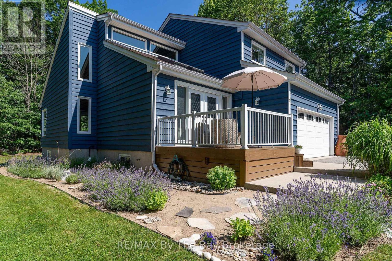 22 BRIDLEWOOD CRESCENT - 5
