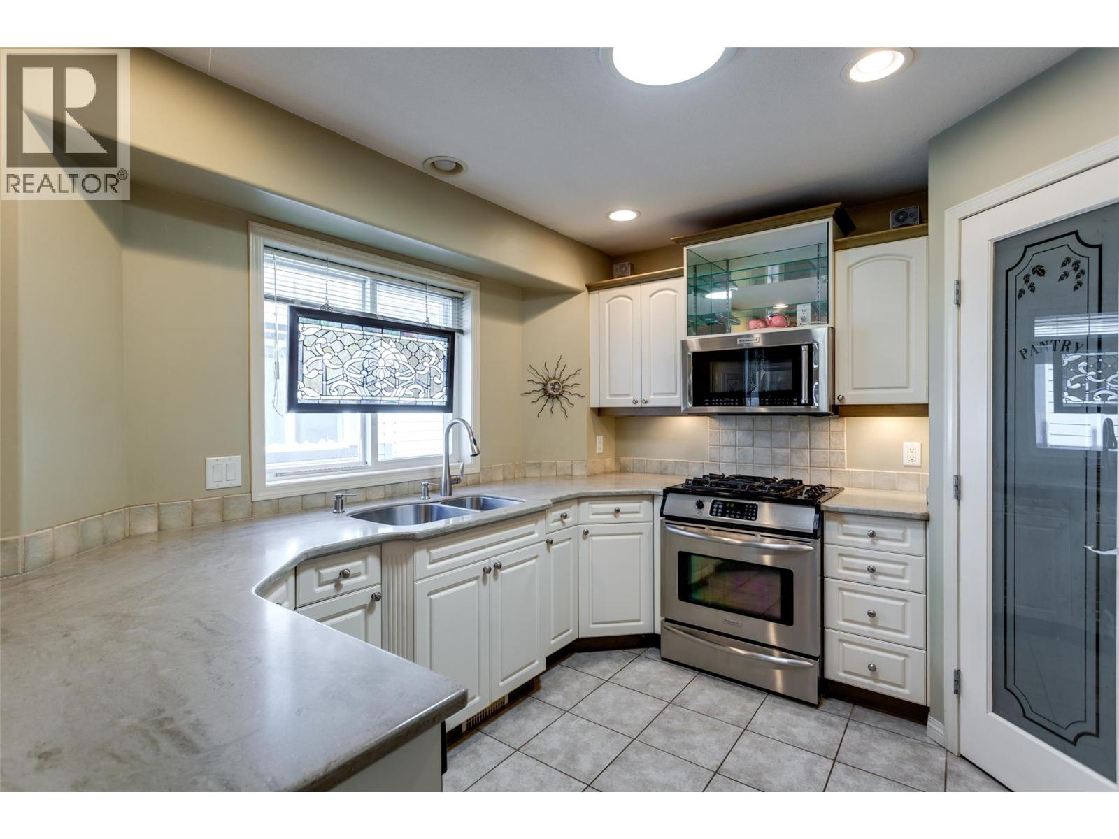 #114 1188 Houghton Road - 10