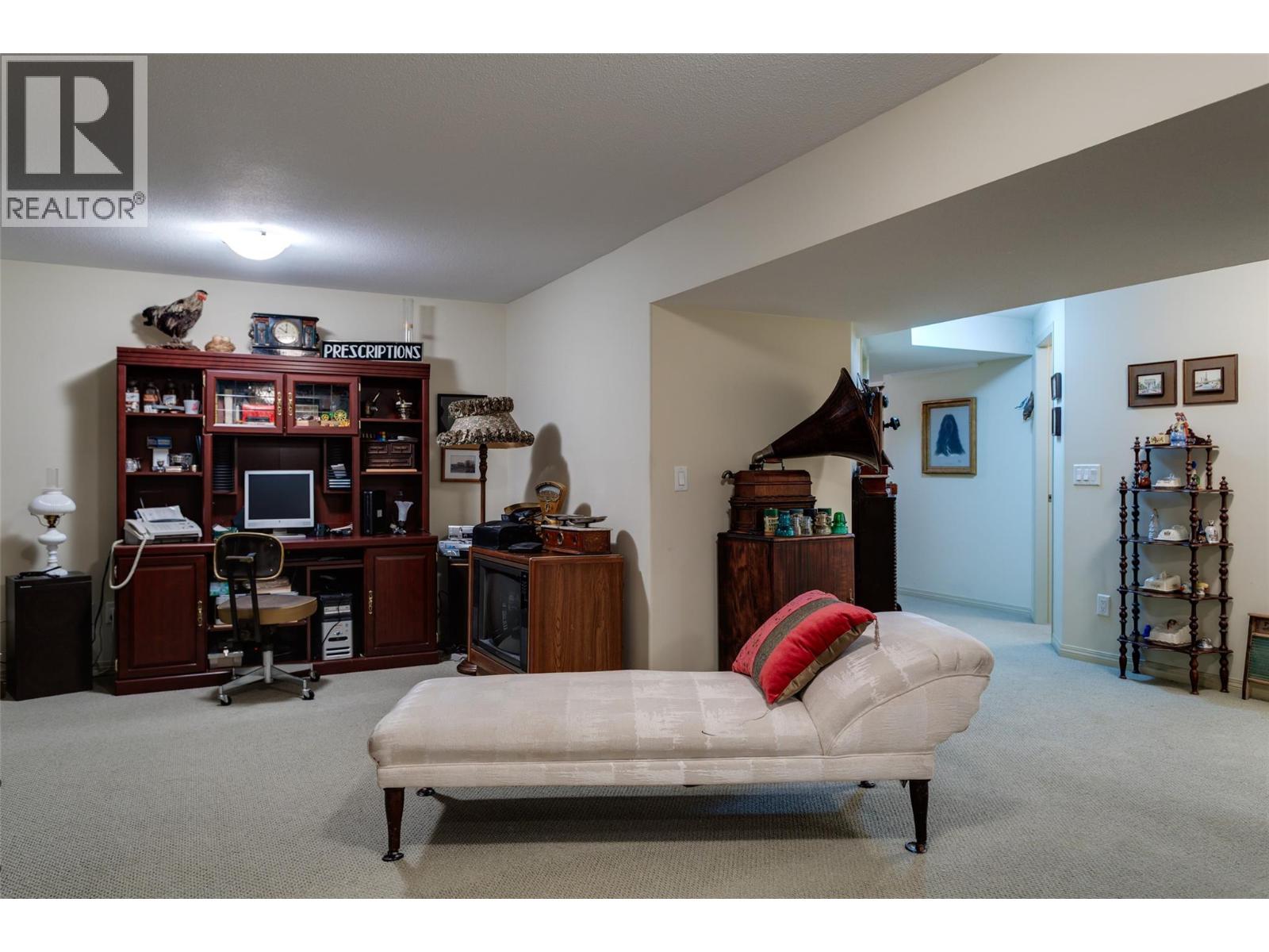 #114 1188 Houghton Road - 26