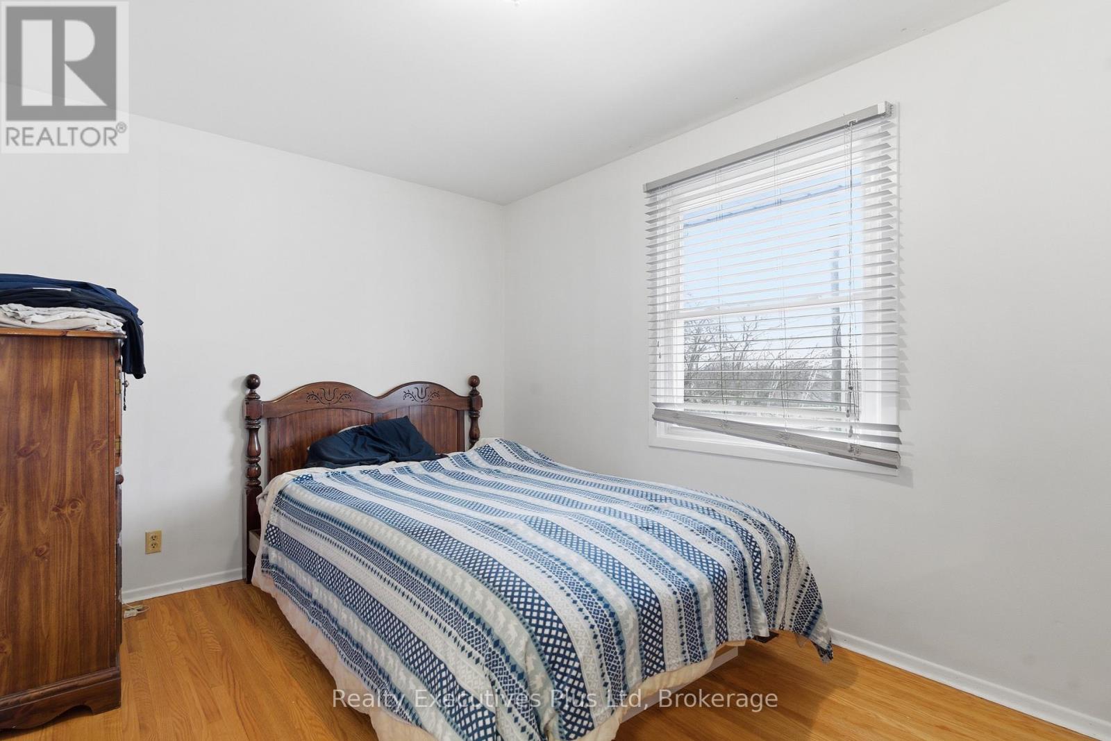 90 WESTERN AVENUE - 13