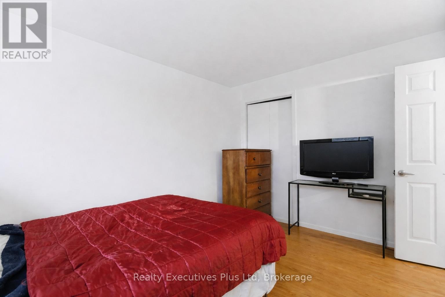90 WESTERN AVENUE - 18