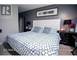 1109 - 10 Capreol Court, Toronto, ON M5V4B3 Photo 8
