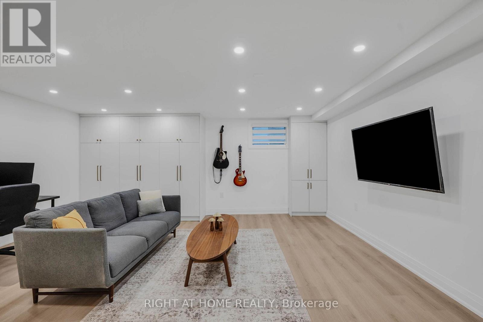 #23 1170 WEST SHORE DRIVE - 32