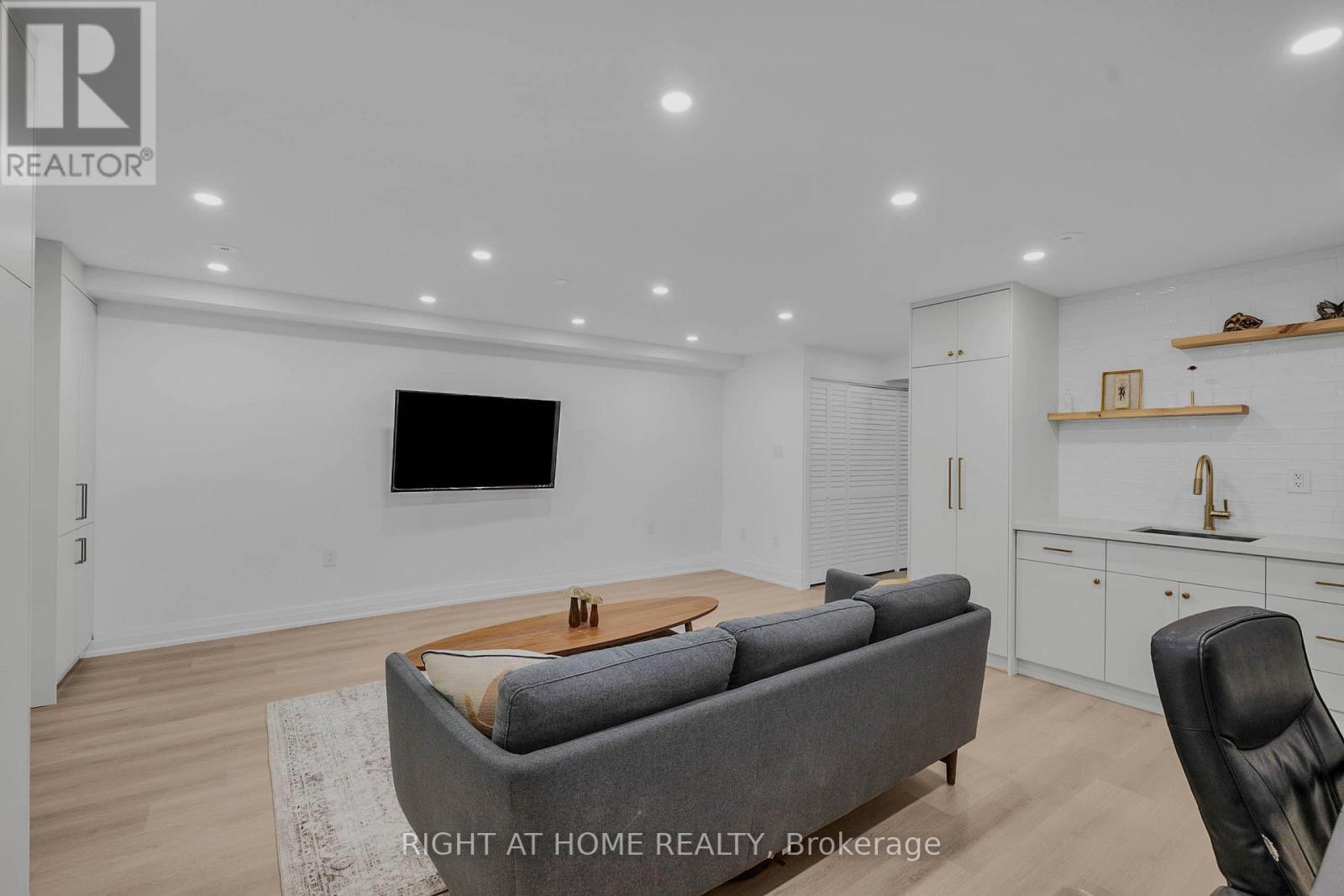 #23 1170 WEST SHORE DRIVE - 34