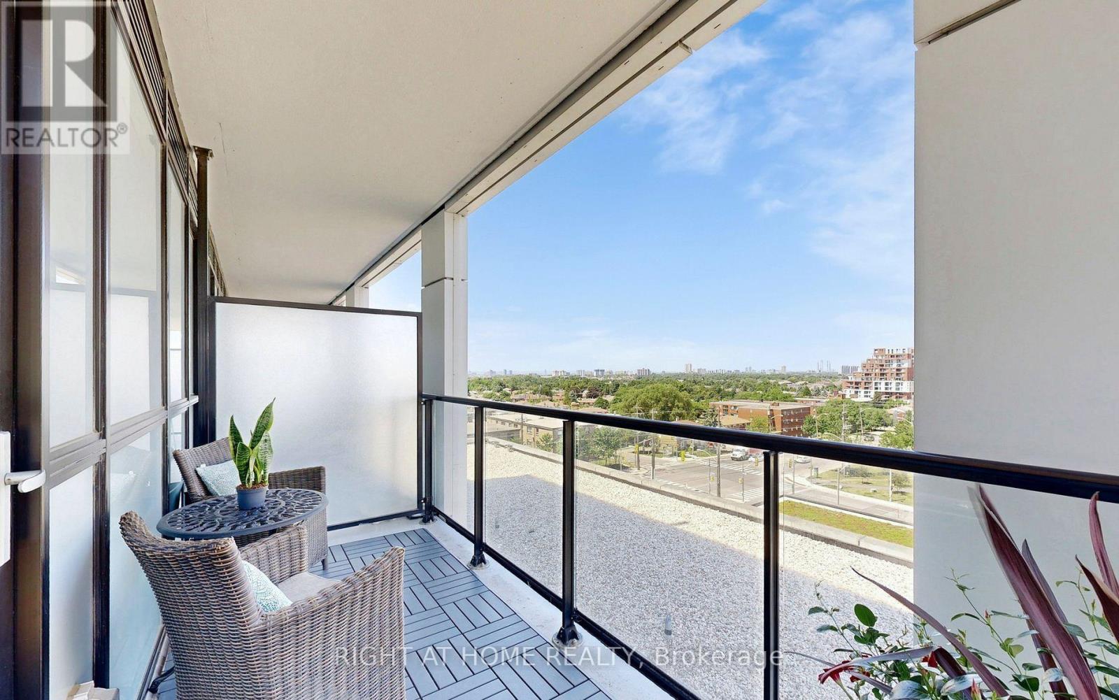 #507 50 GEORGE BUTCHART DRIVE - Image 20