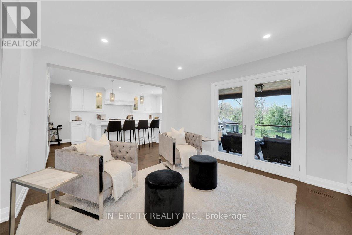 61 GOLFWOOD HEIGHTS - 11