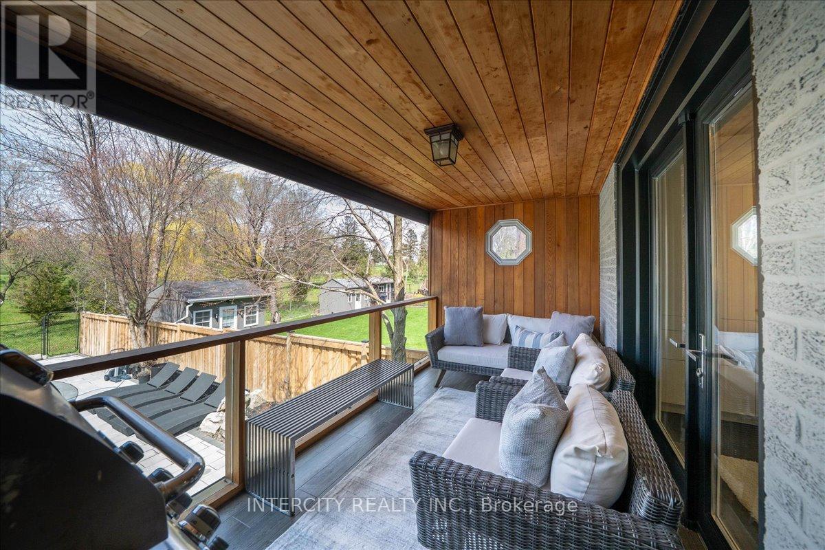 61 GOLFWOOD HEIGHTS - 17