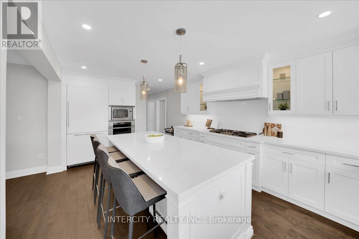61 GOLFWOOD HEIGHTS - 20