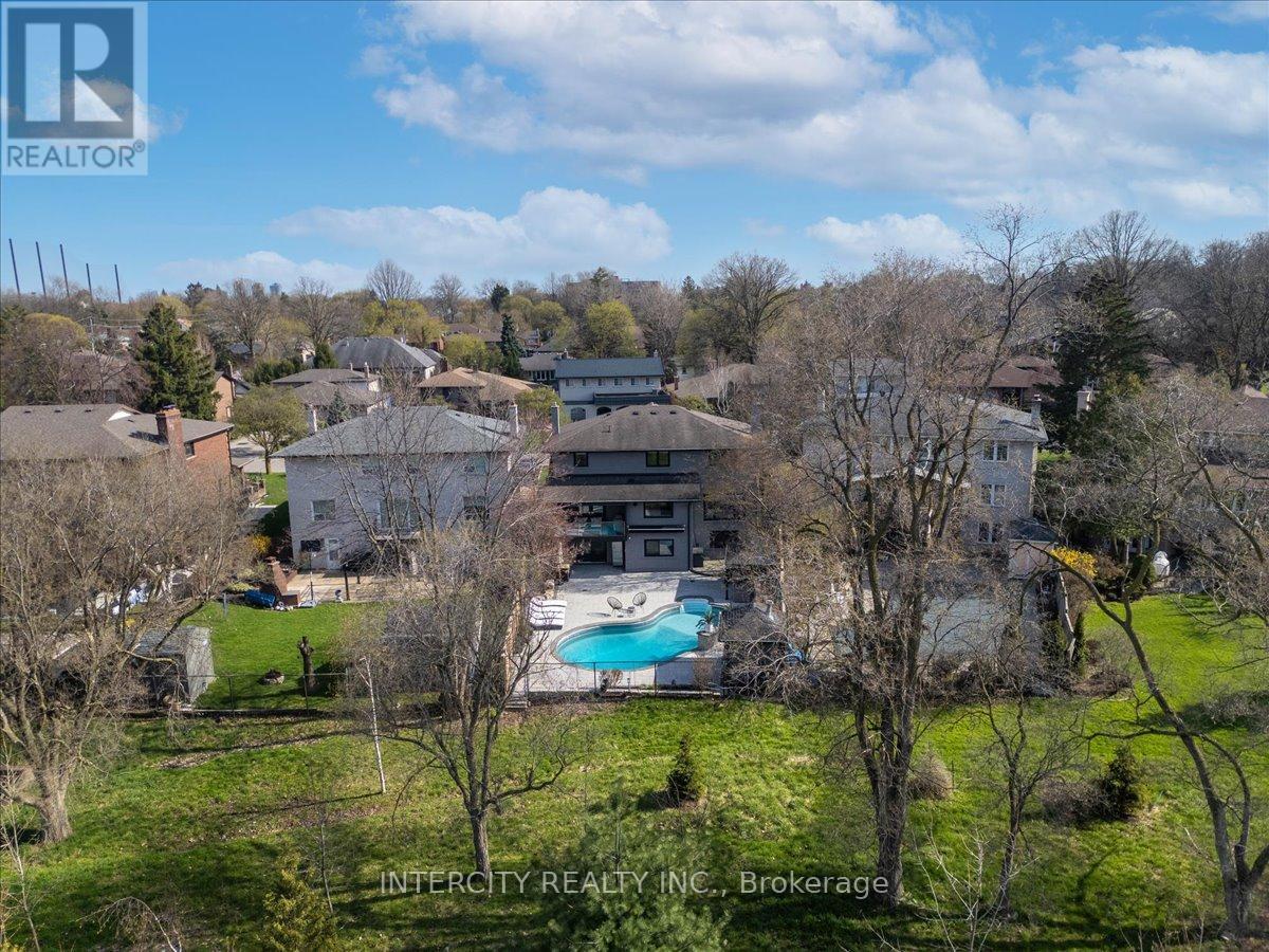 61 GOLFWOOD HEIGHTS - 48