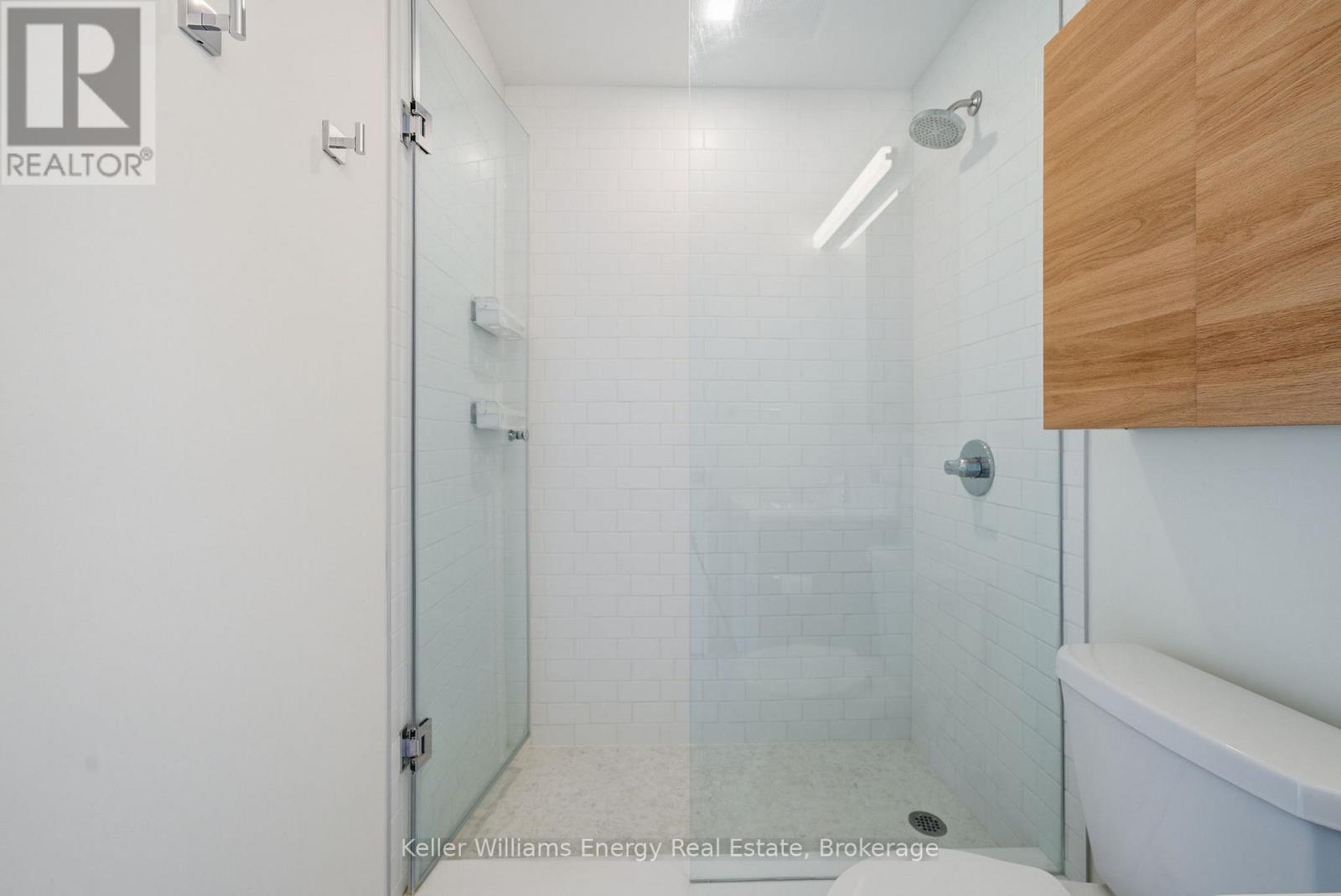 #417 201 BROCK STREET S - 17