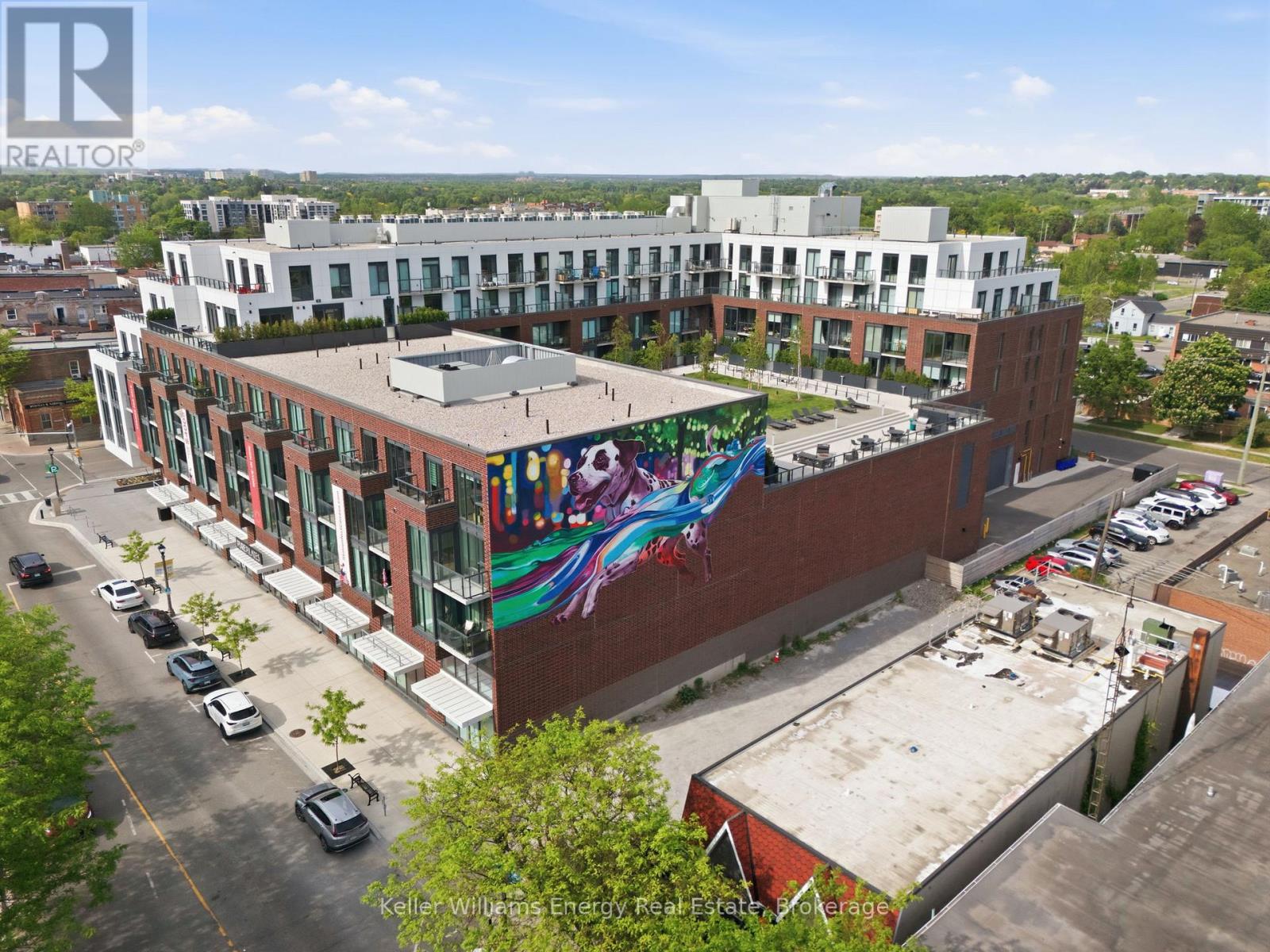 #417 201 BROCK STREET S - 35