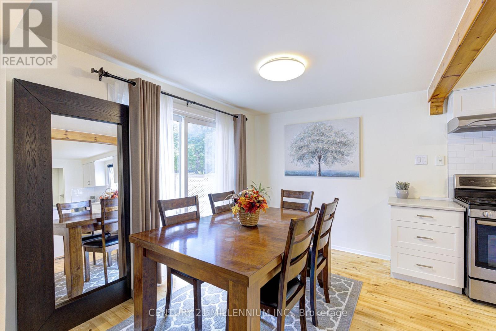 59 LEWIS CRESCENT - 12