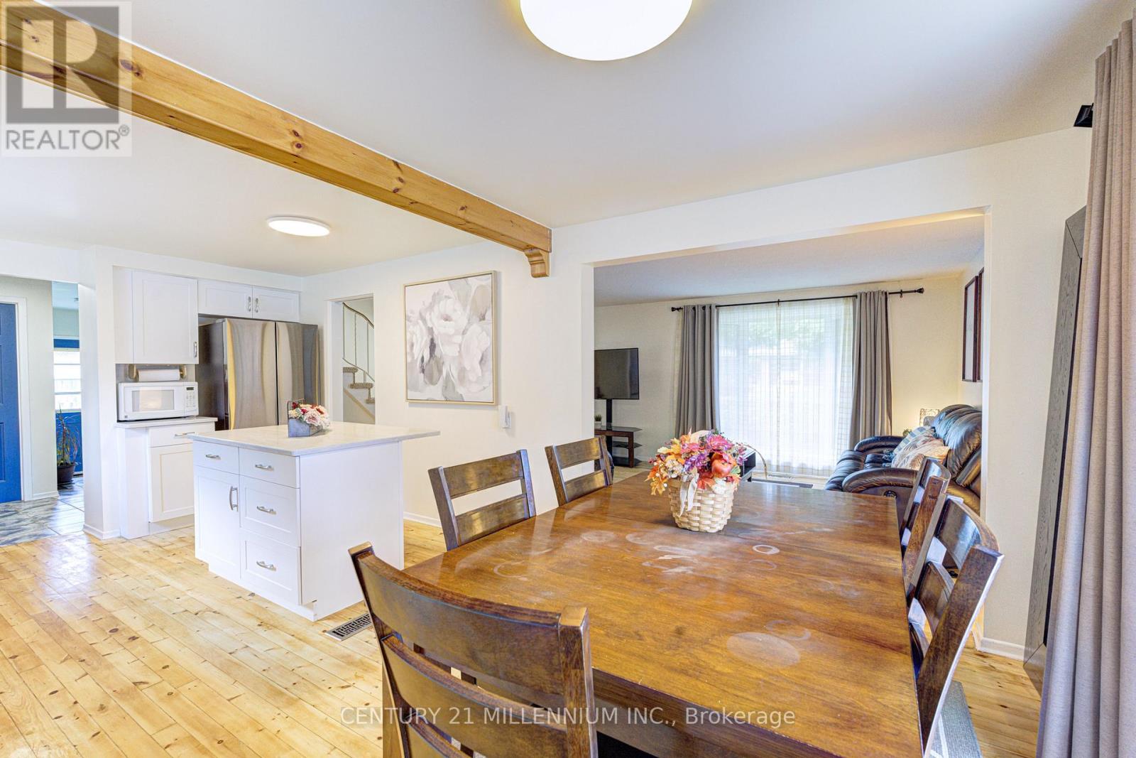 59 LEWIS CRESCENT - 14