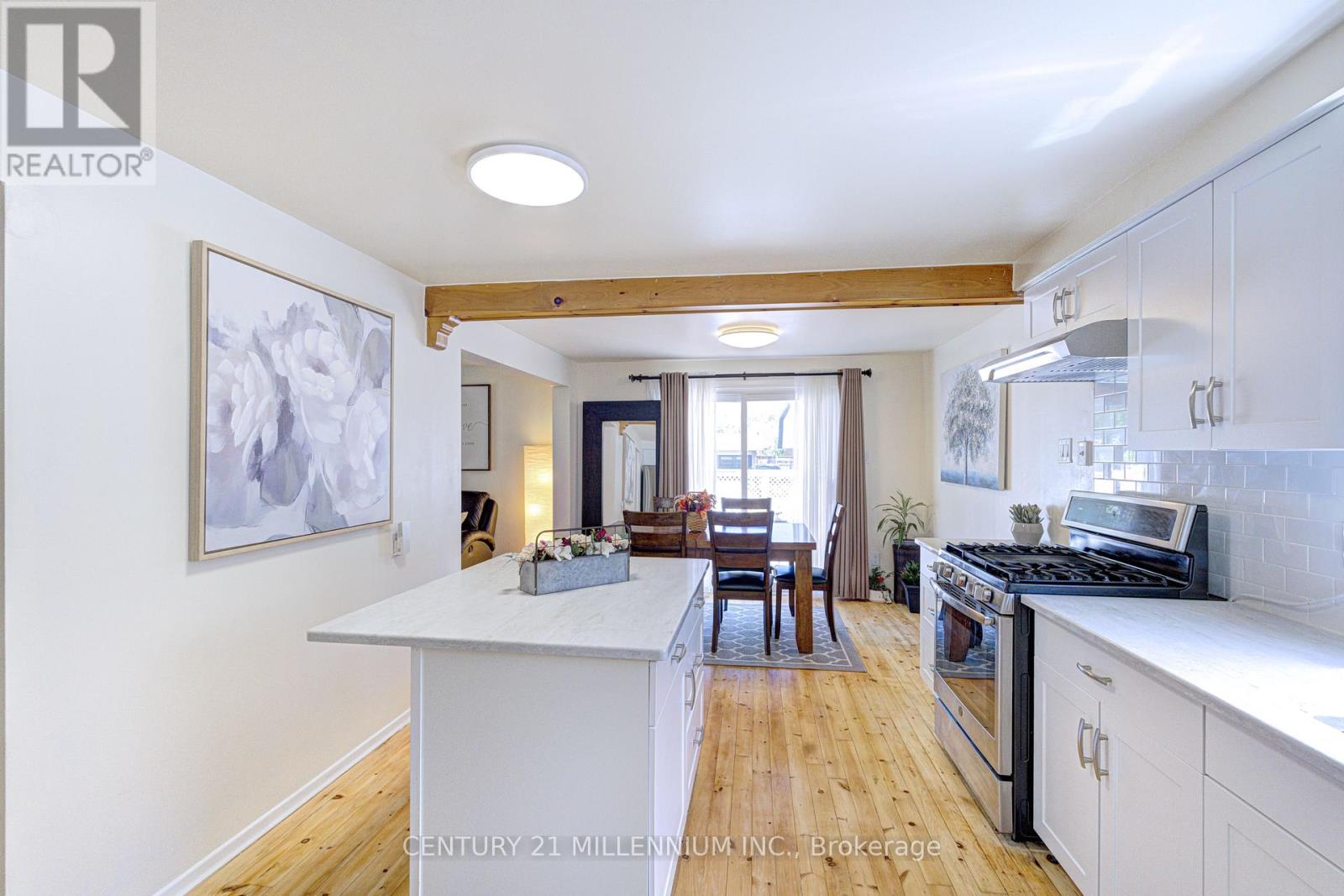 59 LEWIS CRESCENT - 19