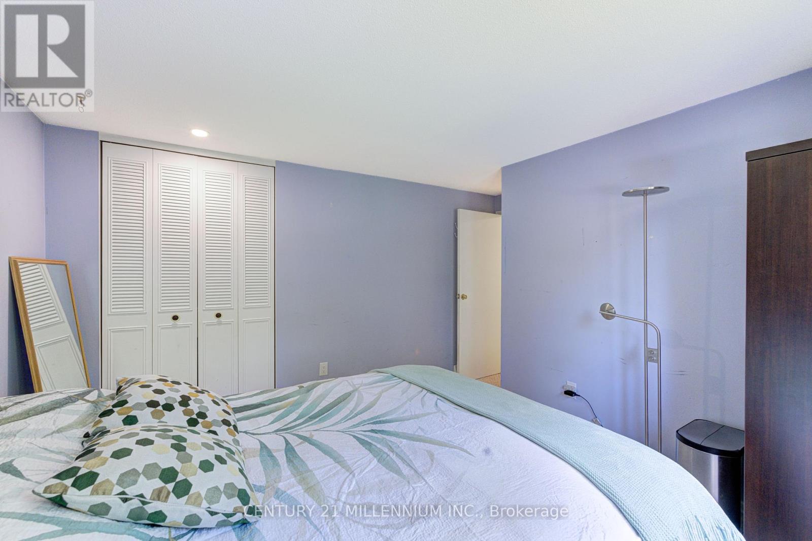59 LEWIS CRESCENT - 28