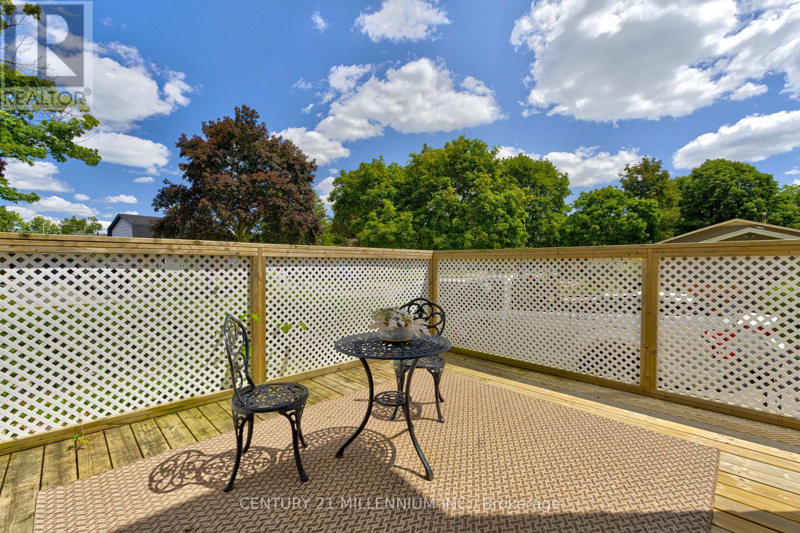 59 LEWIS CRESCENT - 44