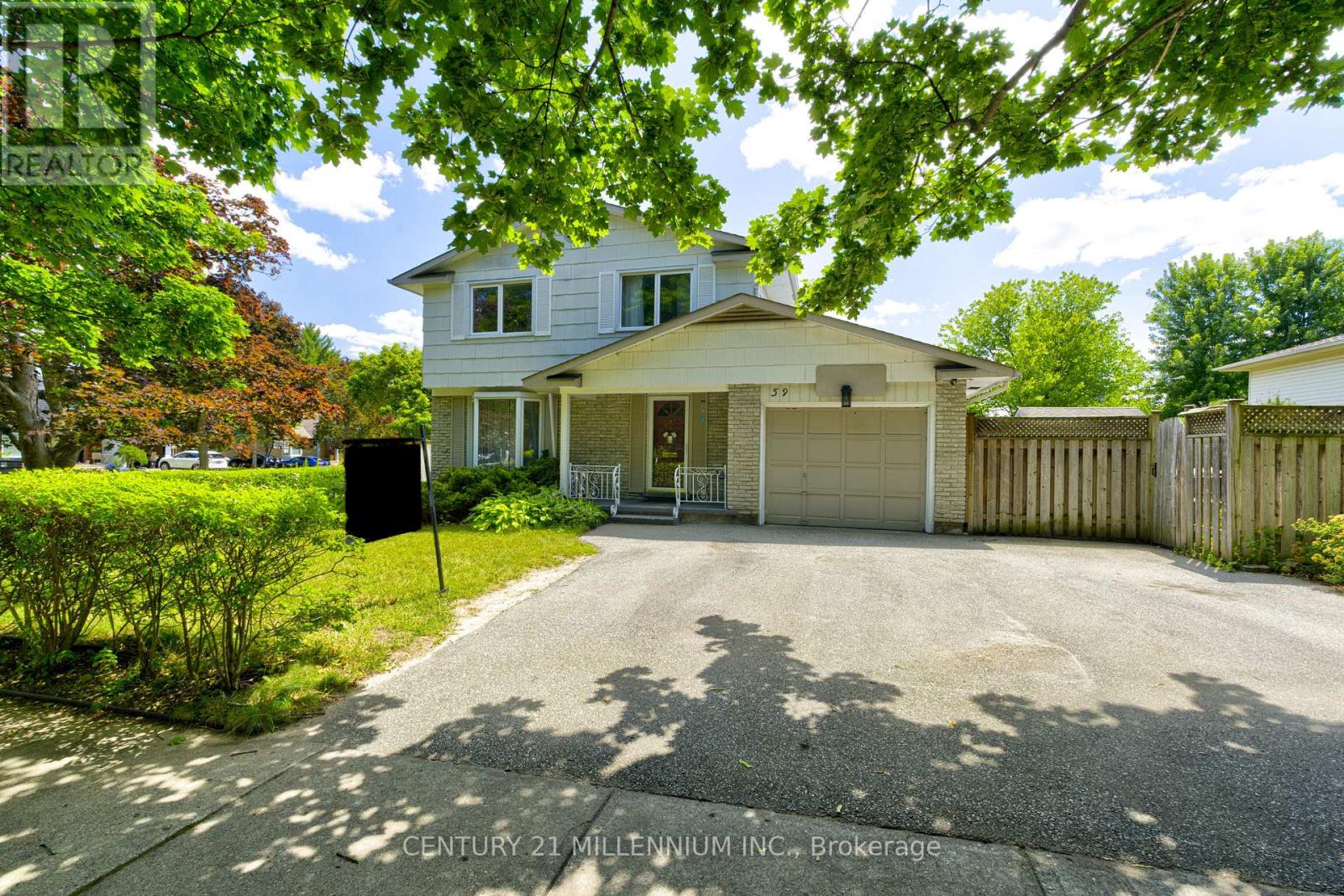 59 LEWIS CRESCENT - 45
