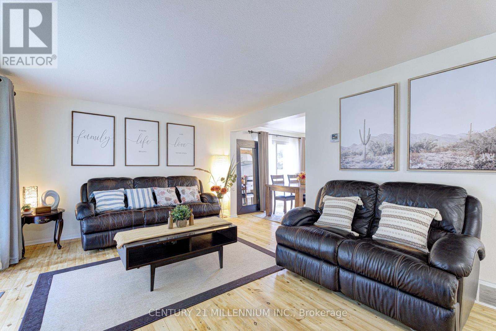 59 LEWIS CRESCENT - 6