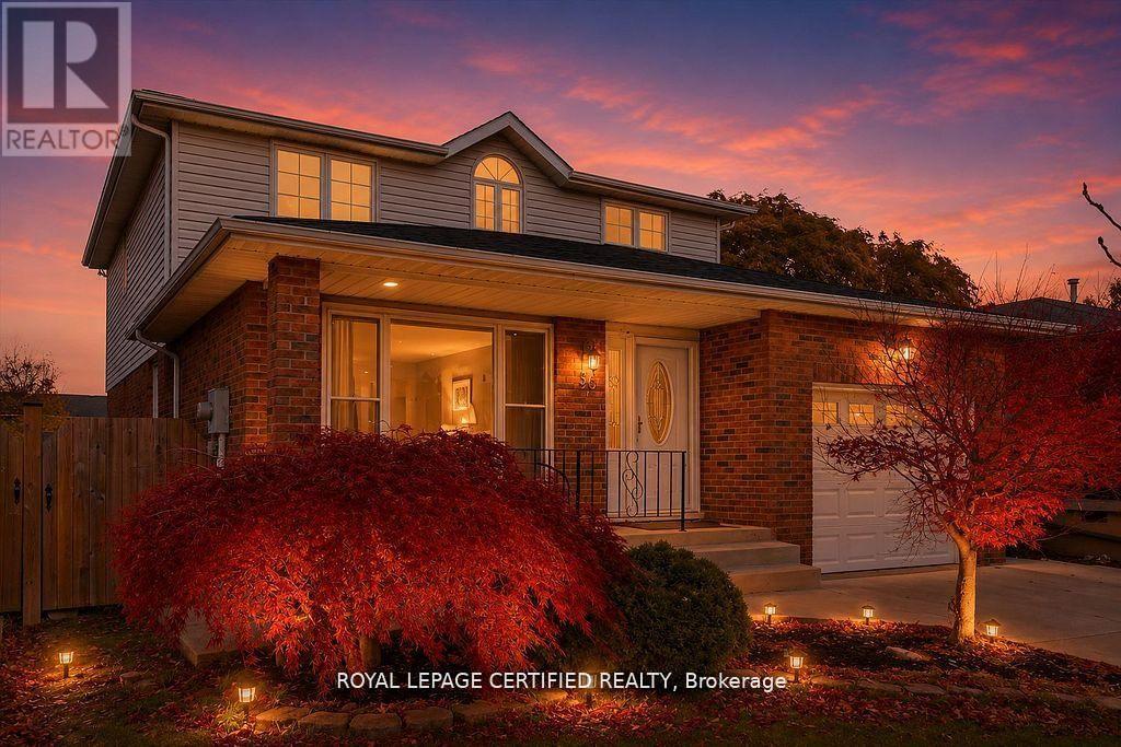 35 TRENHOLME CRESCENT - Image 3