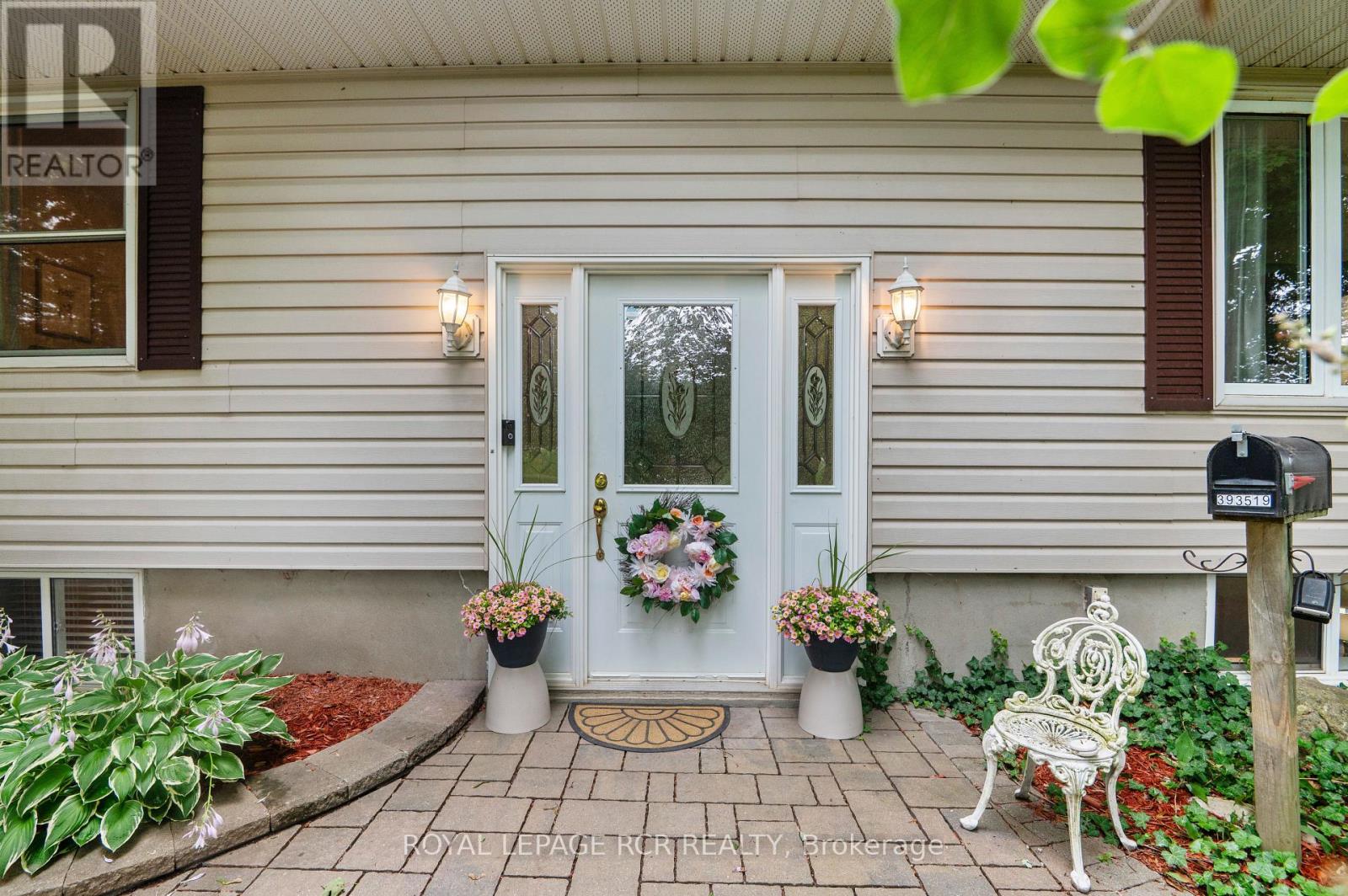 393519 COUNTY ROAD 12 - 5