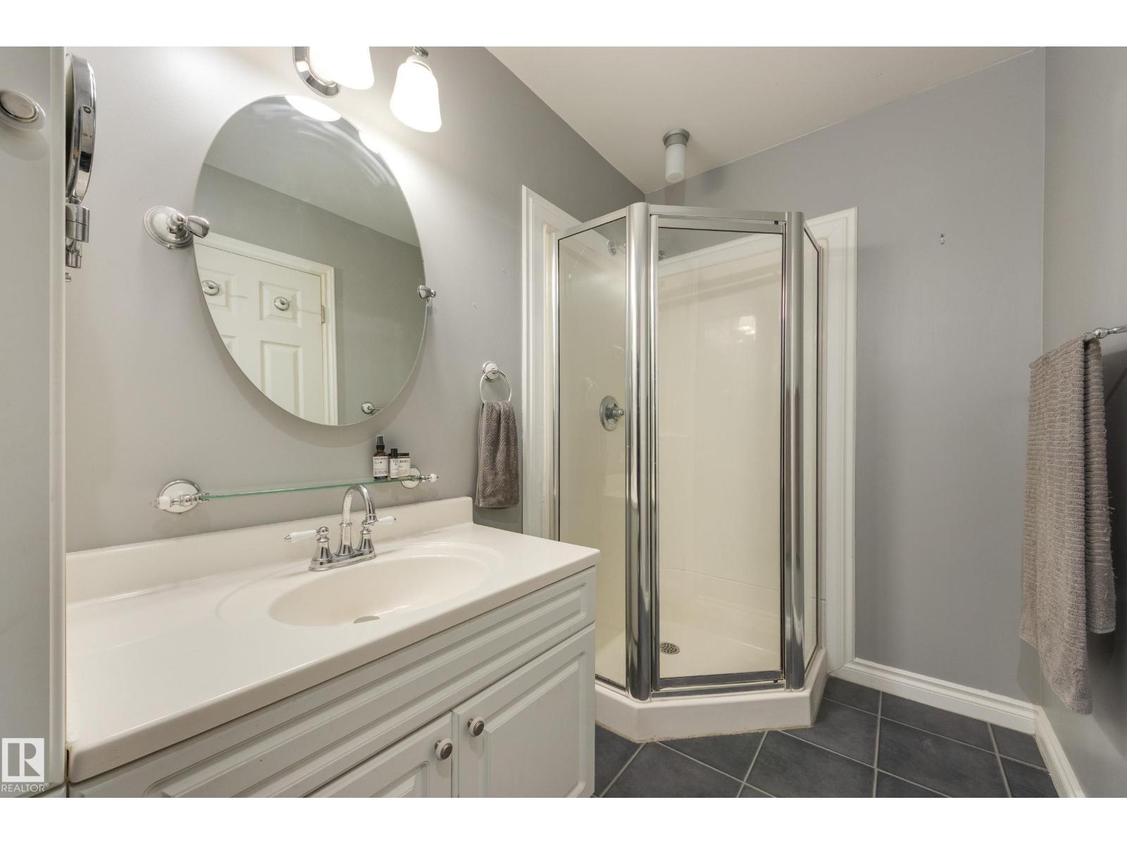 1123 48 ST NW - 17
