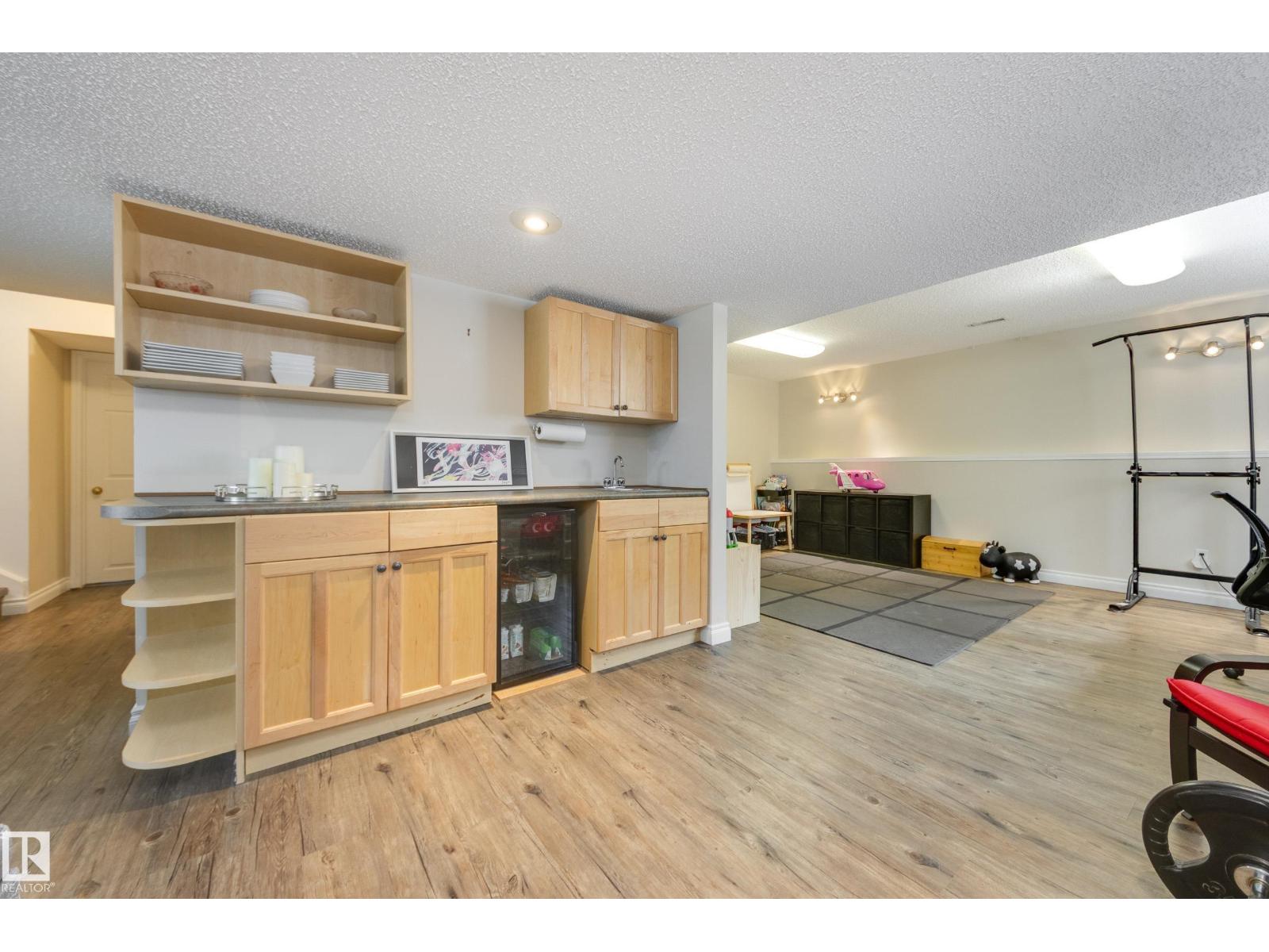 1123 48 ST NW - 28