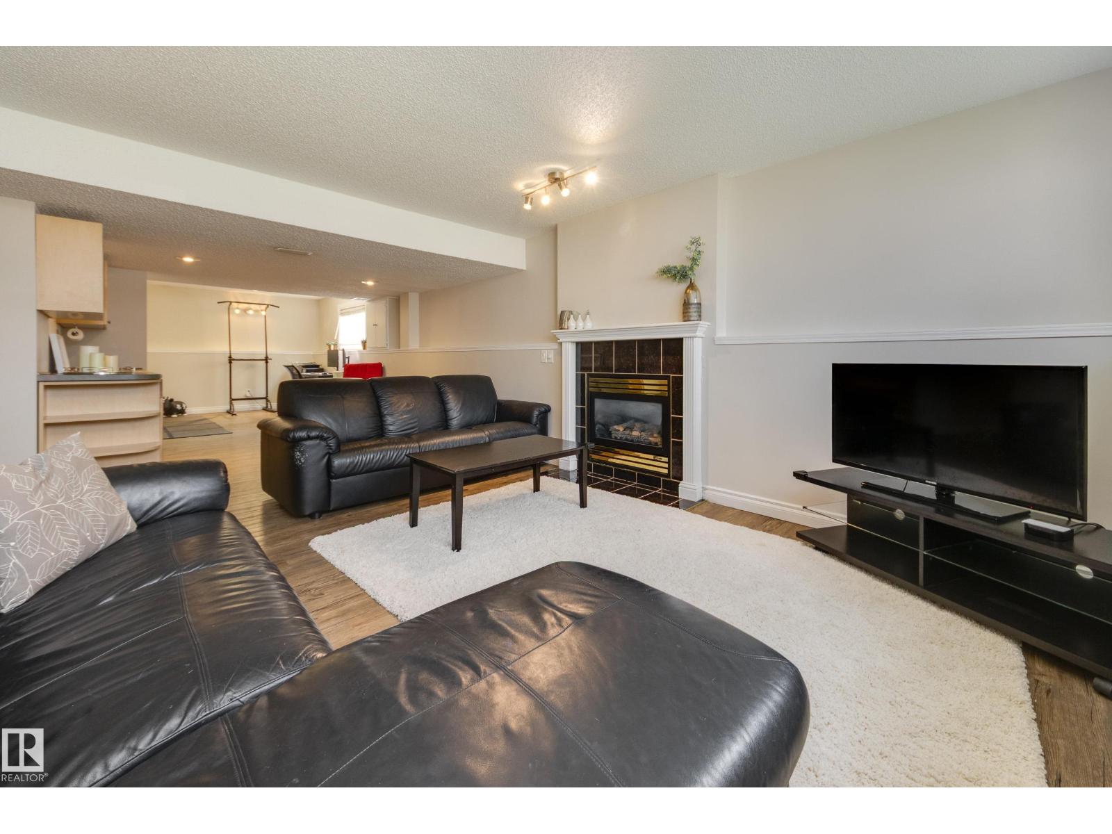 1123 48 ST NW - Image 26