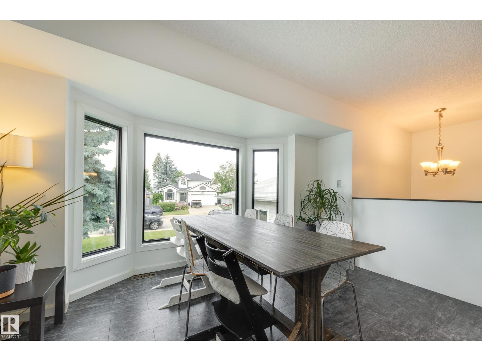1123 48 ST NW, Crawford Plains, Edmonton photo 4