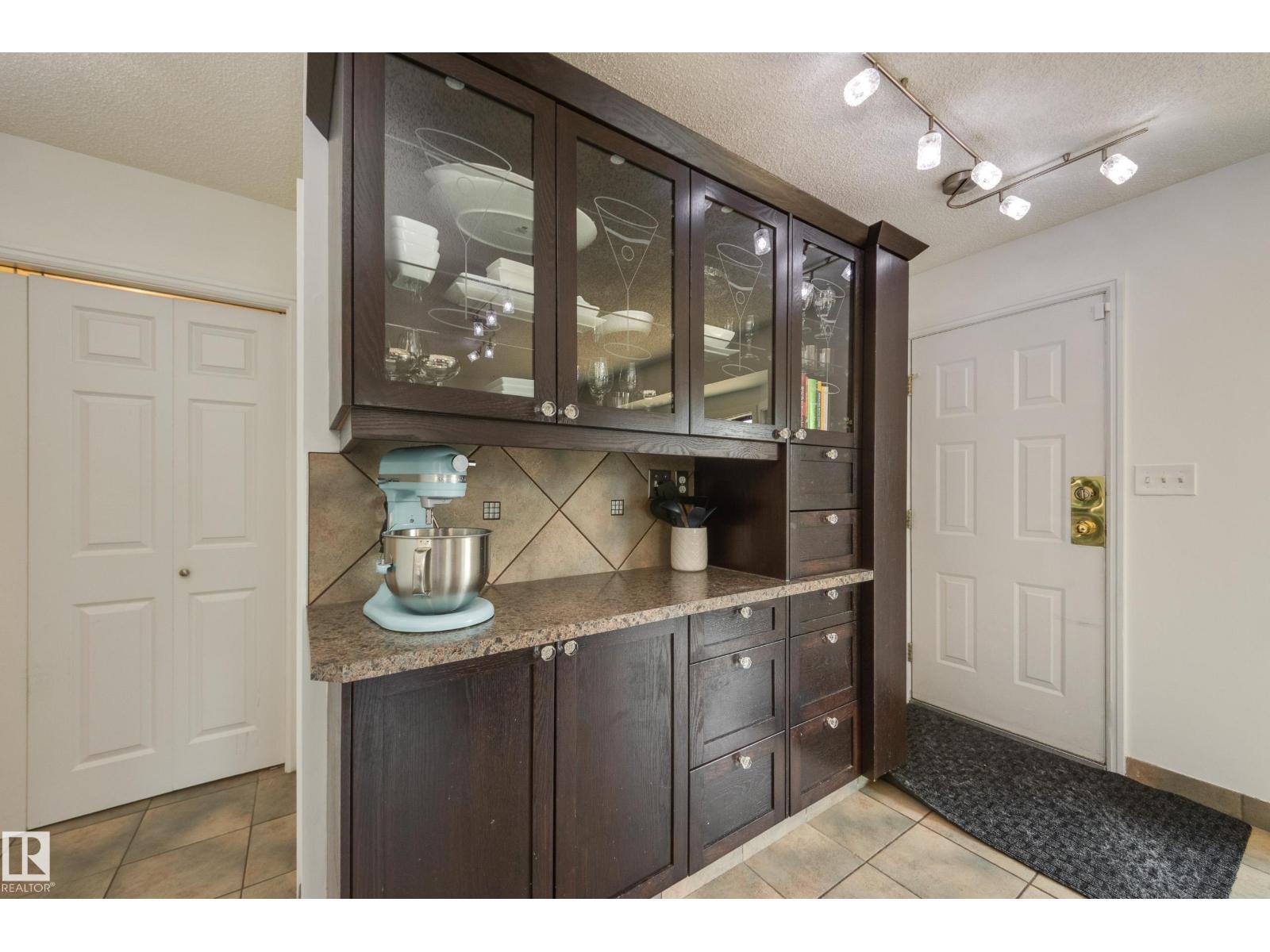 1123 48 ST NW - 13