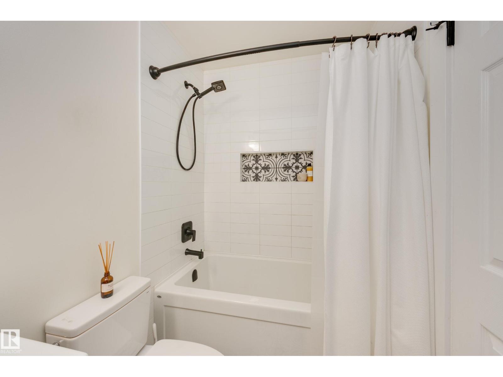 1123 48 ST NW - Image 23