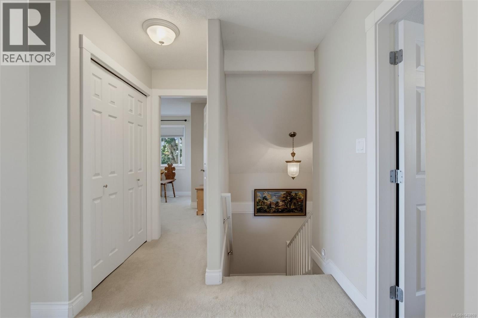 8067 York Ave - 24