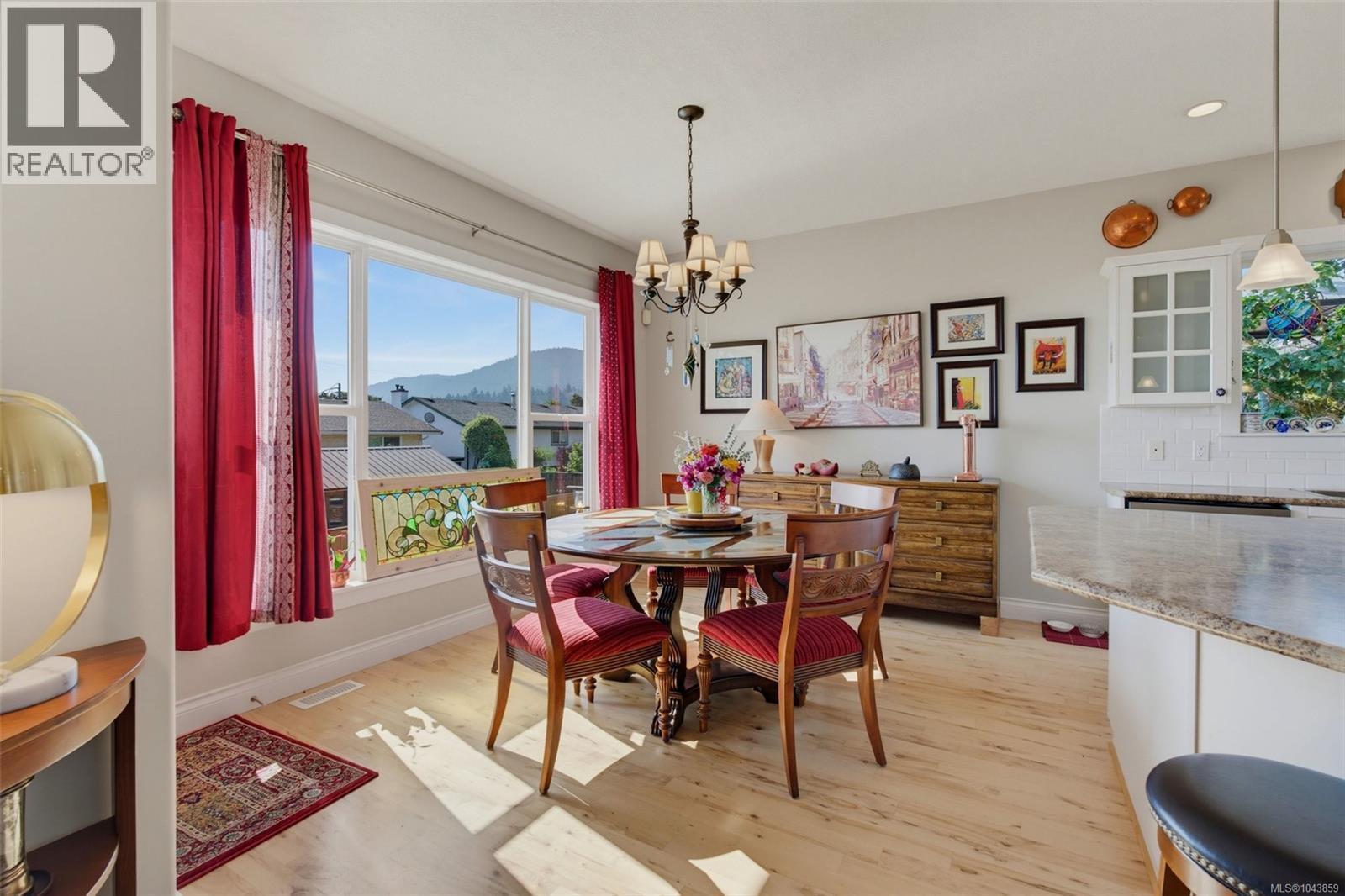 8067 York Ave - 6