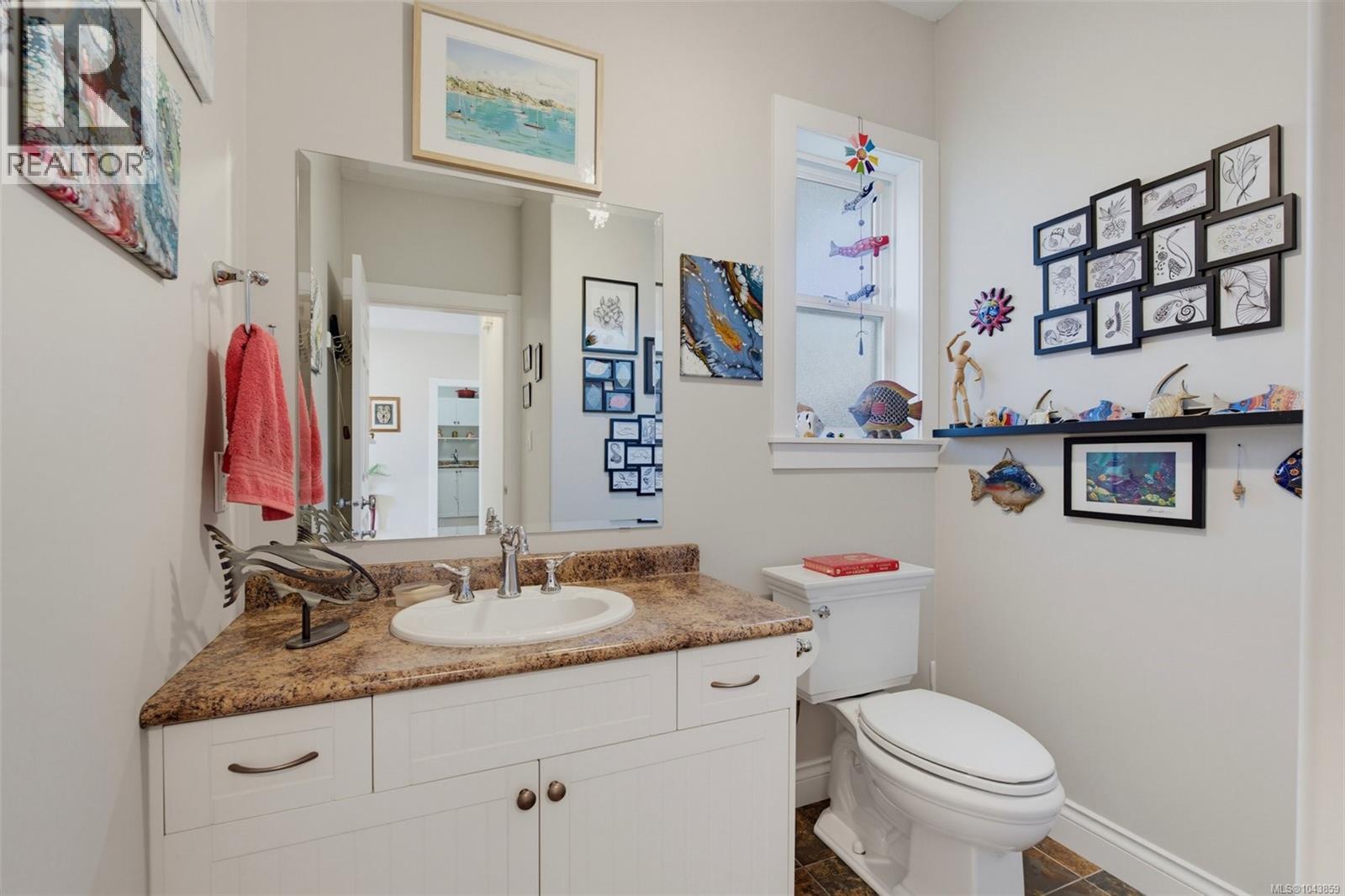 8067 York Ave - 9
