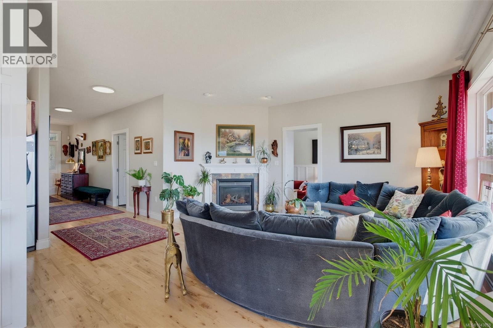 8067 York Ave - 14