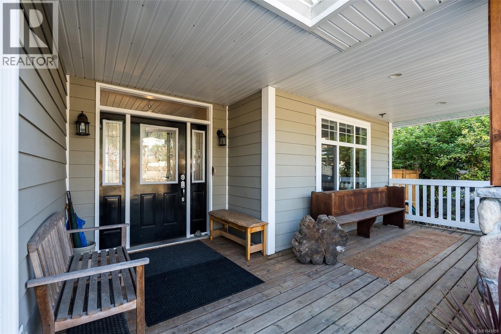 8067 York Ave - 23