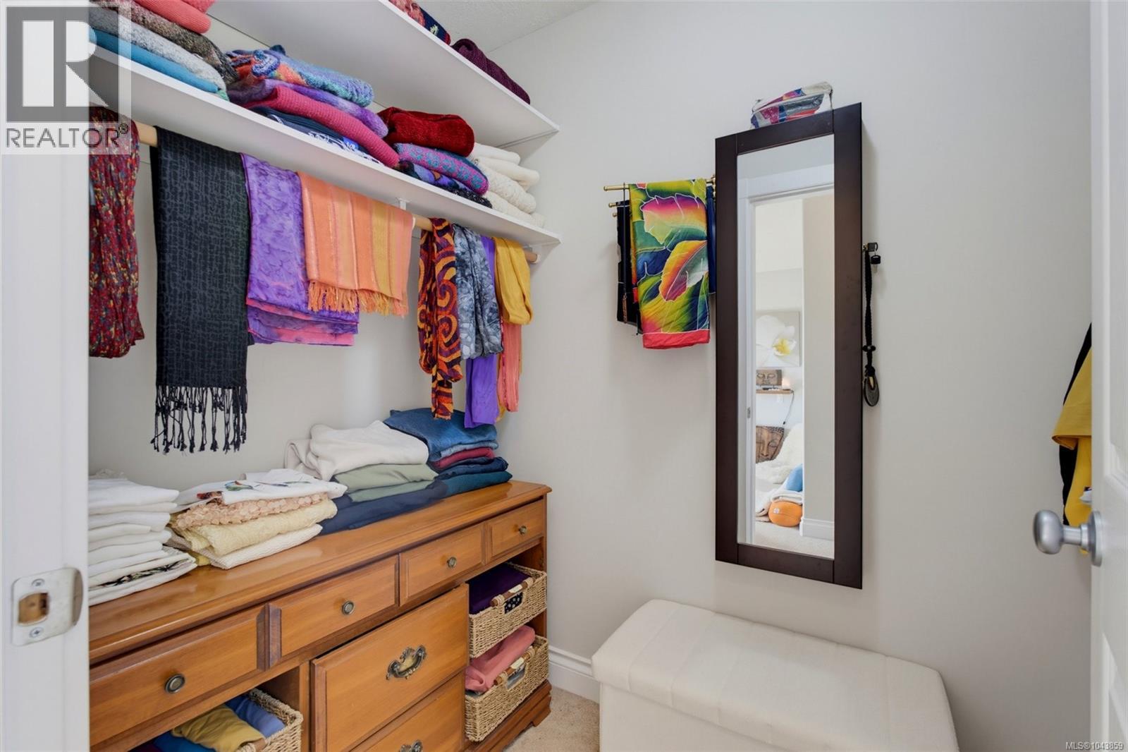 8067 York Ave - 32