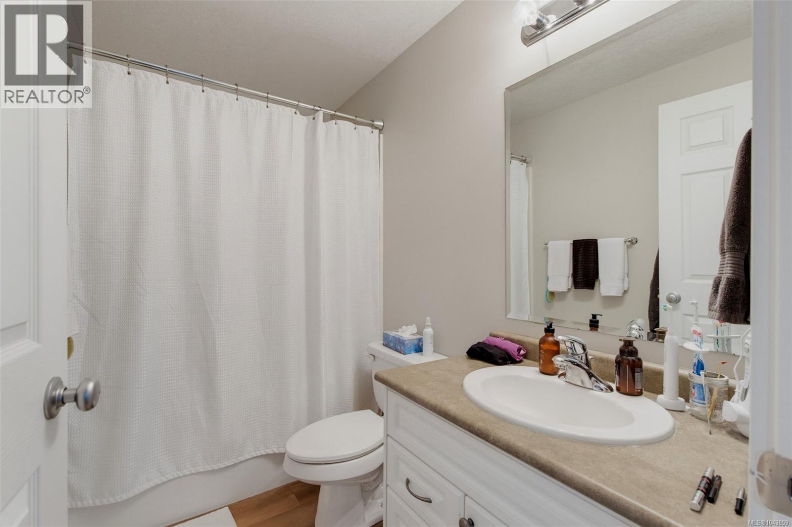 8067 York Ave - 39