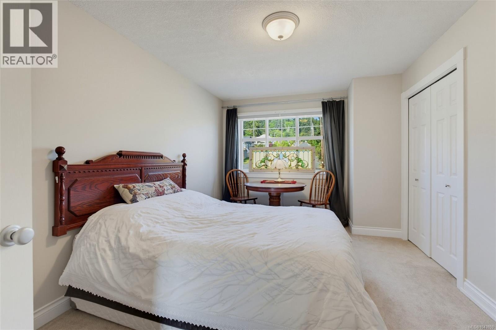 8067 York Ave - 26