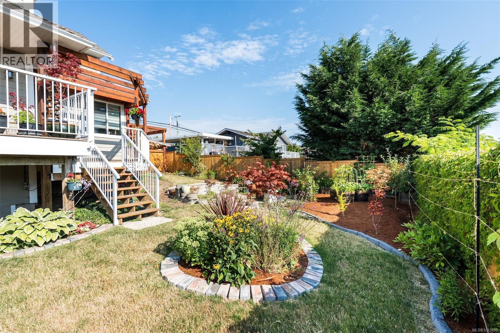 8067 York Ave - 47