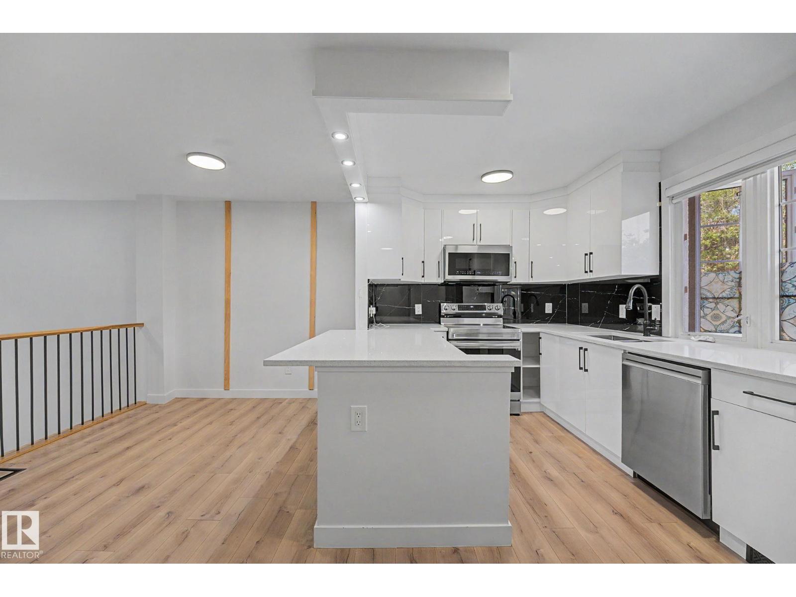 17084 67 AV NW - Image 8