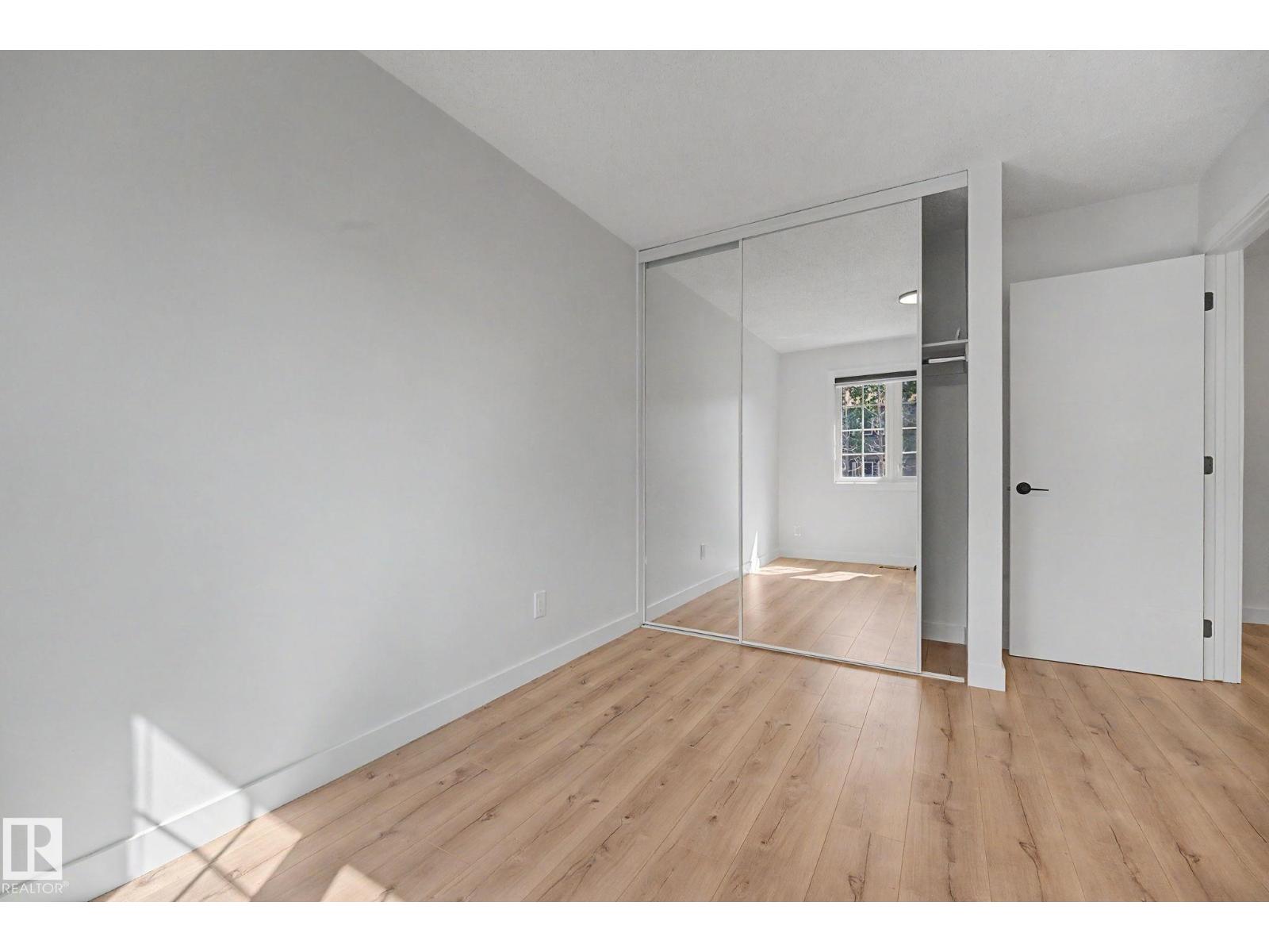 17084 67 AV NW - Image 18