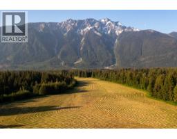 7634 Seven O'clock Drive, Pemberton, BC V0N2L3 Photo 22