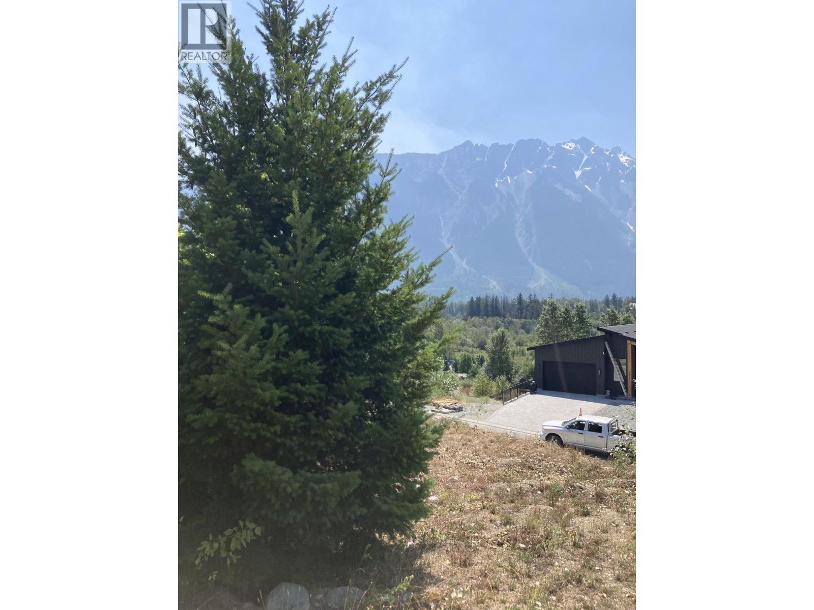 7634 SEVEN O'CLOCK DRIVE, Pemberton