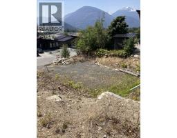 7634 Seven O'clock Drive, Pemberton, BC V0N2L3 Photo 7