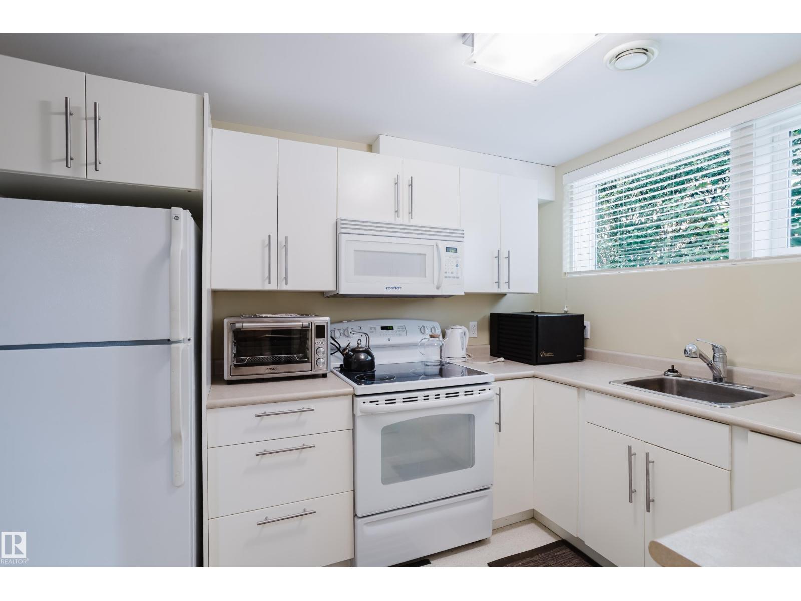 14814 104 AV NW - Image 22