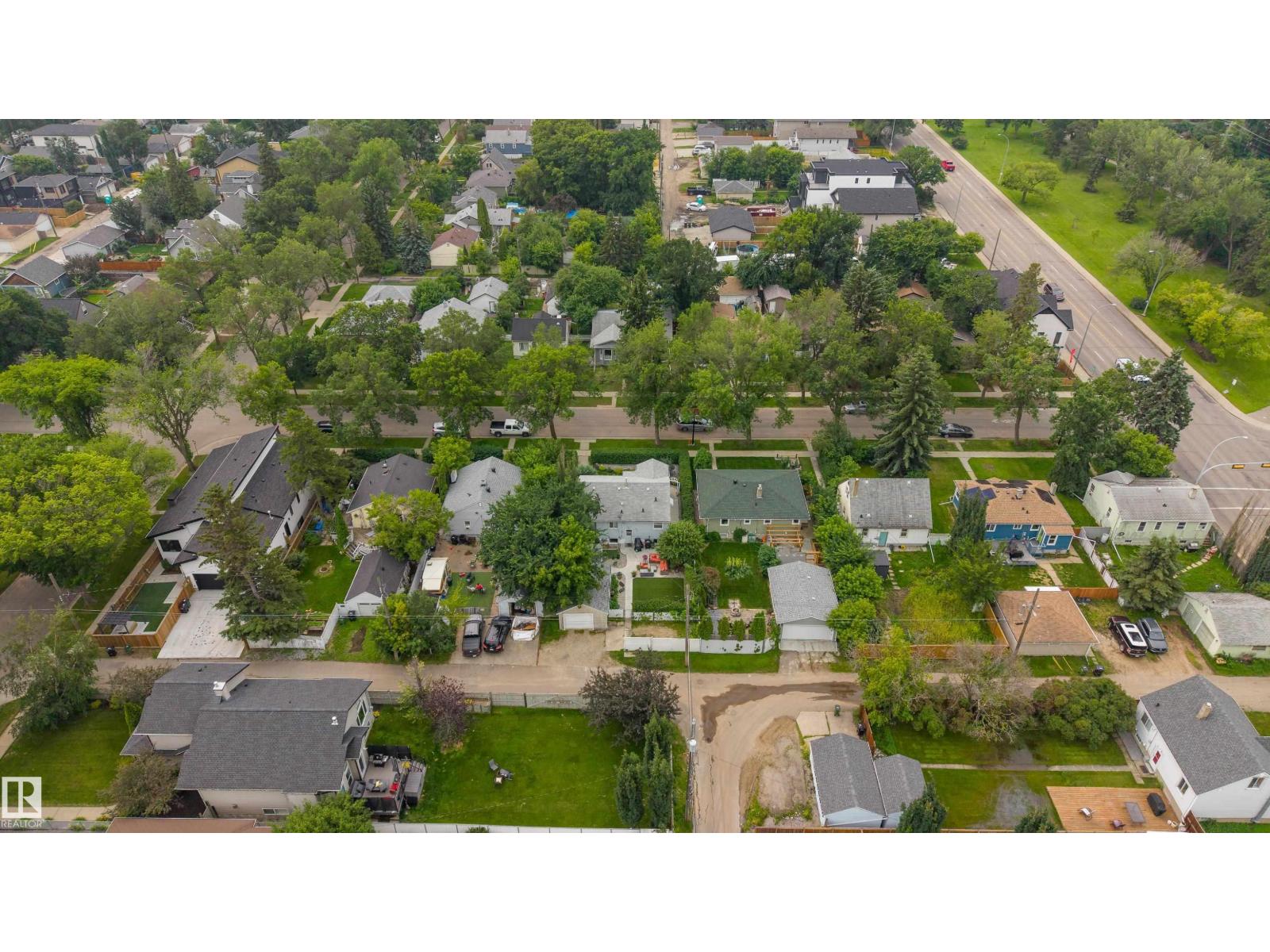 14814 104 AV NW - 33