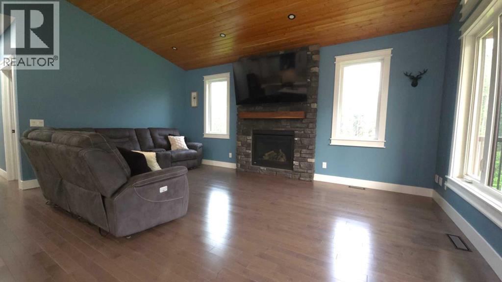 183069 Hwy 663 - Image 32