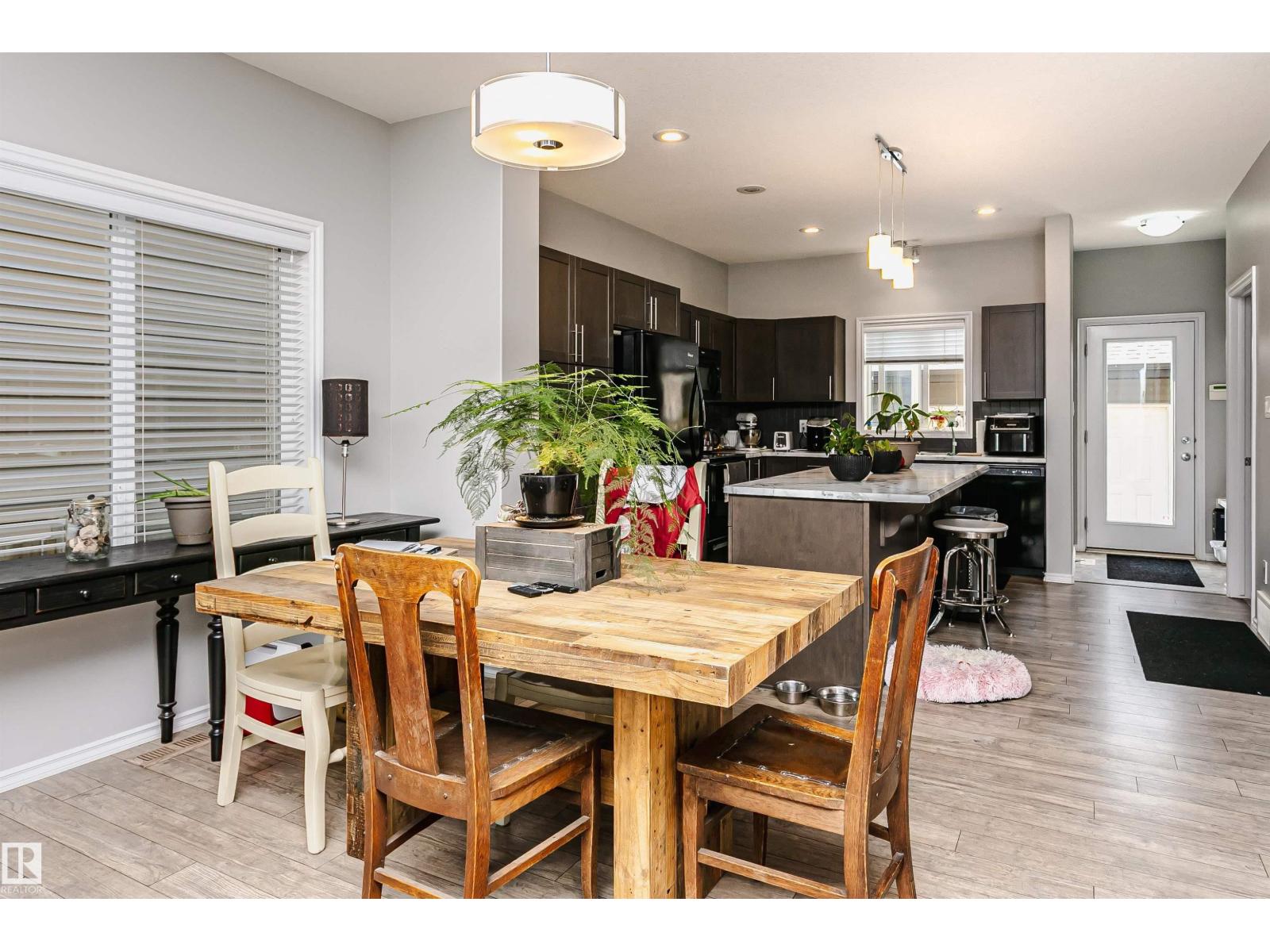 21931 91 AV NW, Rosenthal (Edmonton), Edmonton photo 5